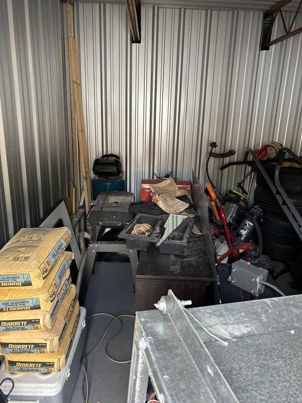 Storage Auction in St. Peters, MO at A Storage Inn Cave Springs ends